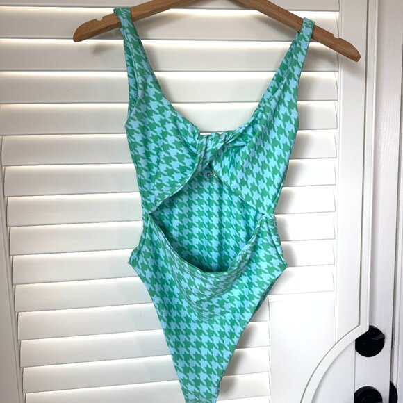 Skatie Chloe One Piece Swimsuit Ventura Size Small - Picture 2 of 2